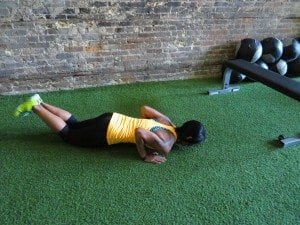 asweatlife fabfitchicago crosstownfitness workout at home no equipment workout triceps push-up