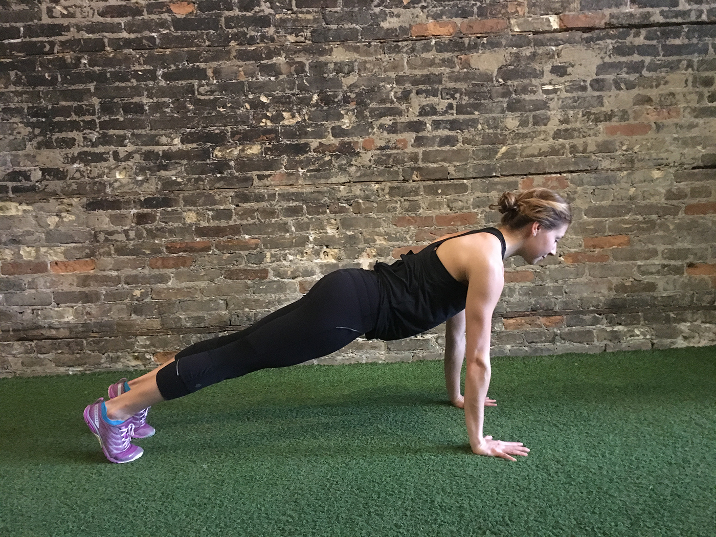 A Strength Workout With Dumbbells And A Timer To Keep You Warm Asweatlife