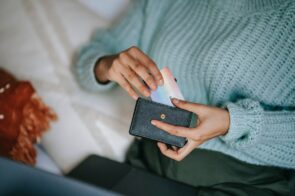 6 Tips to Help You Achieve Financial Freedom